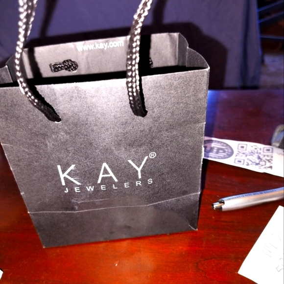 Dimond ring - Picture 1 of 7